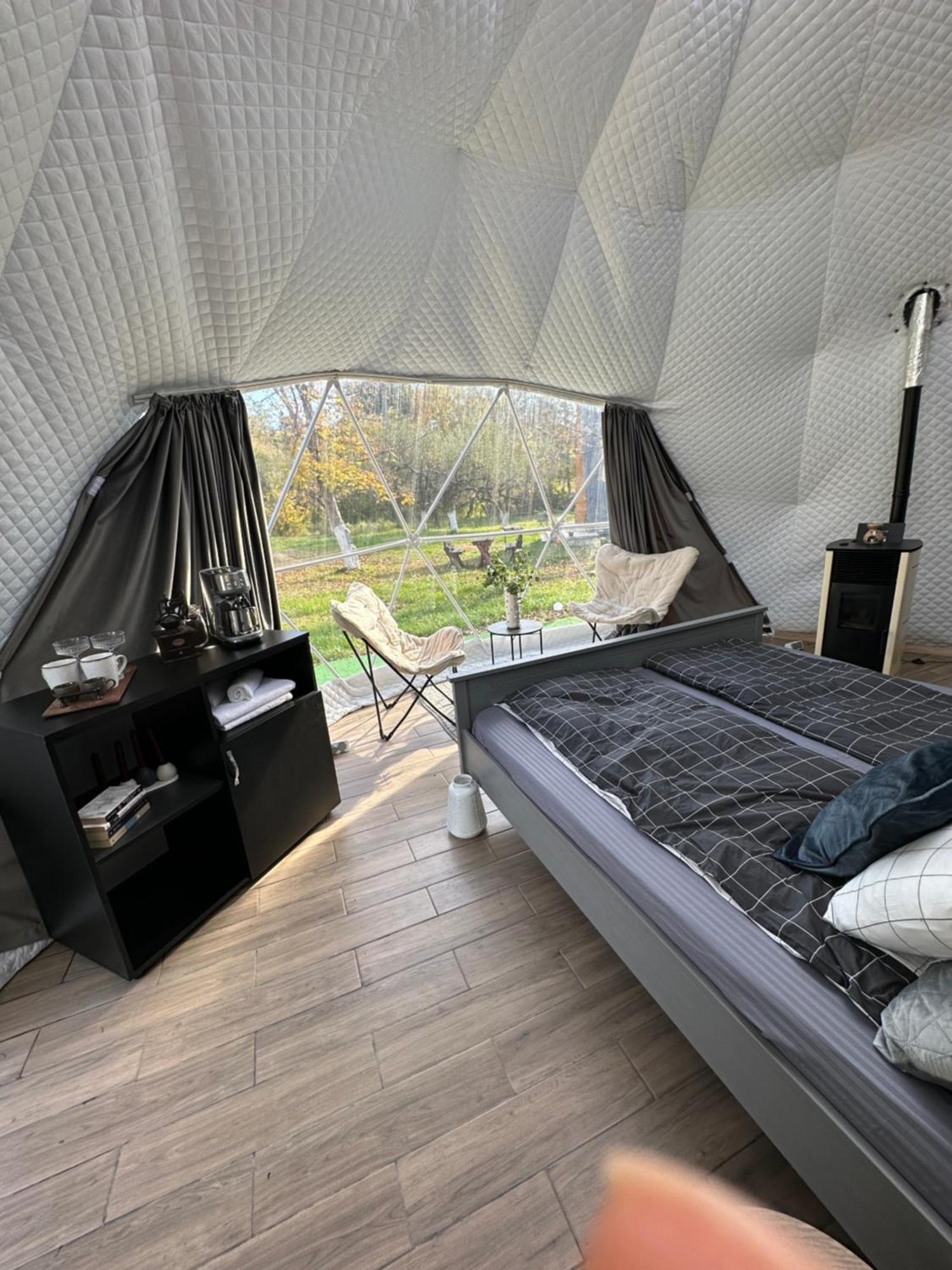 Отель The Frog Glamping Хорезу Экстерьер фото
