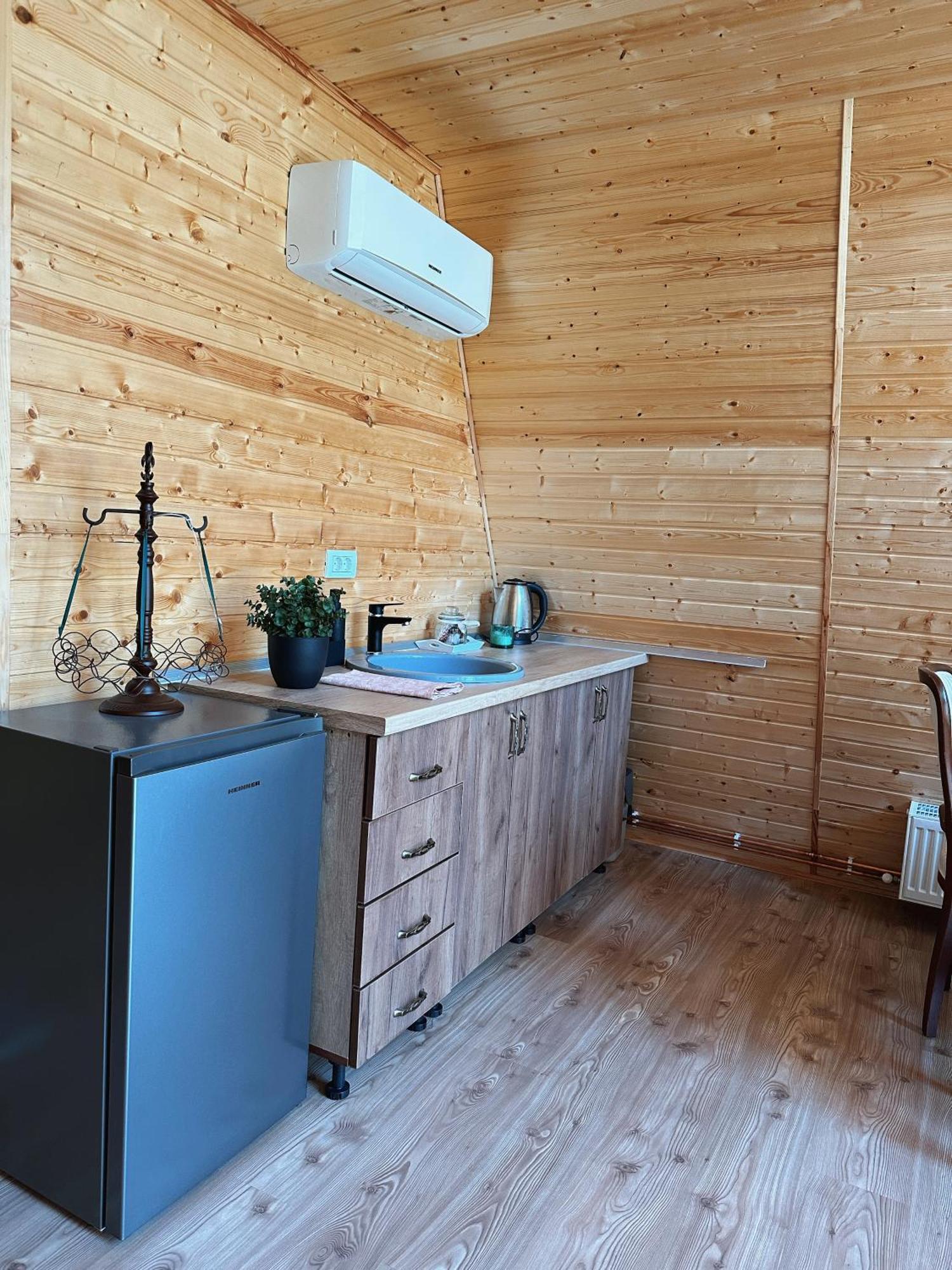 Отель The Frog Glamping Хорезу Экстерьер фото