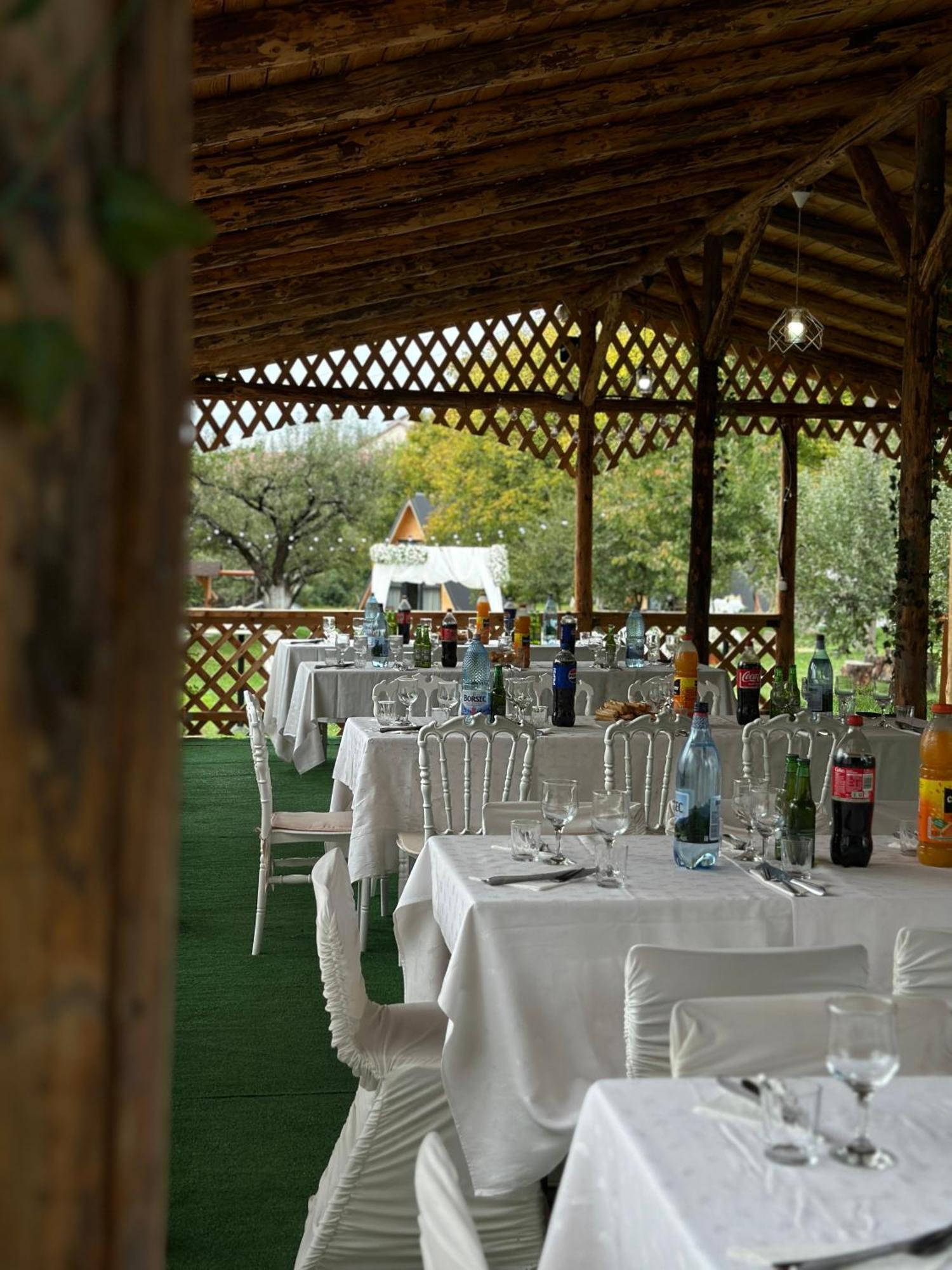 Отель The Frog Glamping Хорезу Экстерьер фото