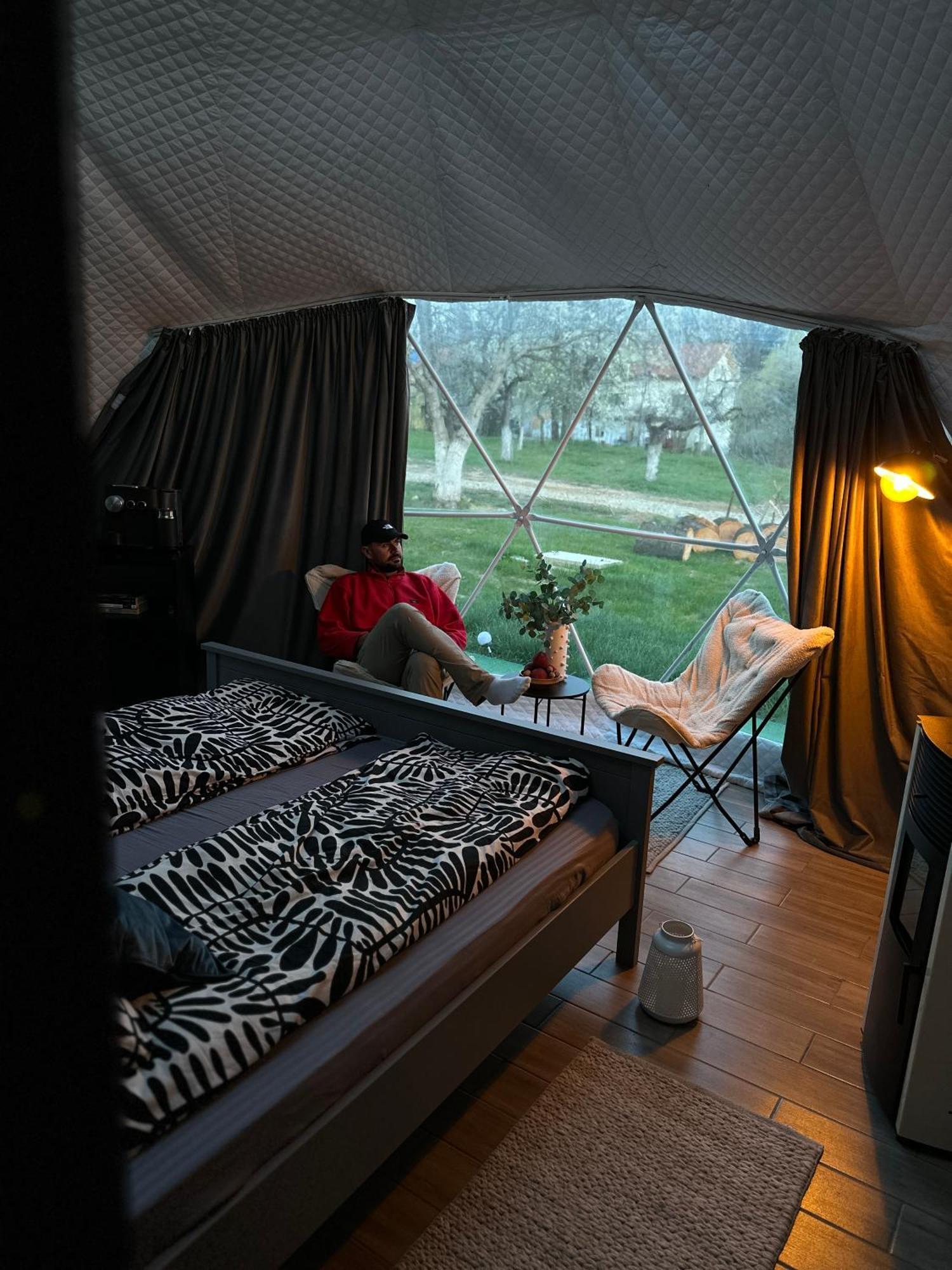 Отель The Frog Glamping Хорезу Экстерьер фото