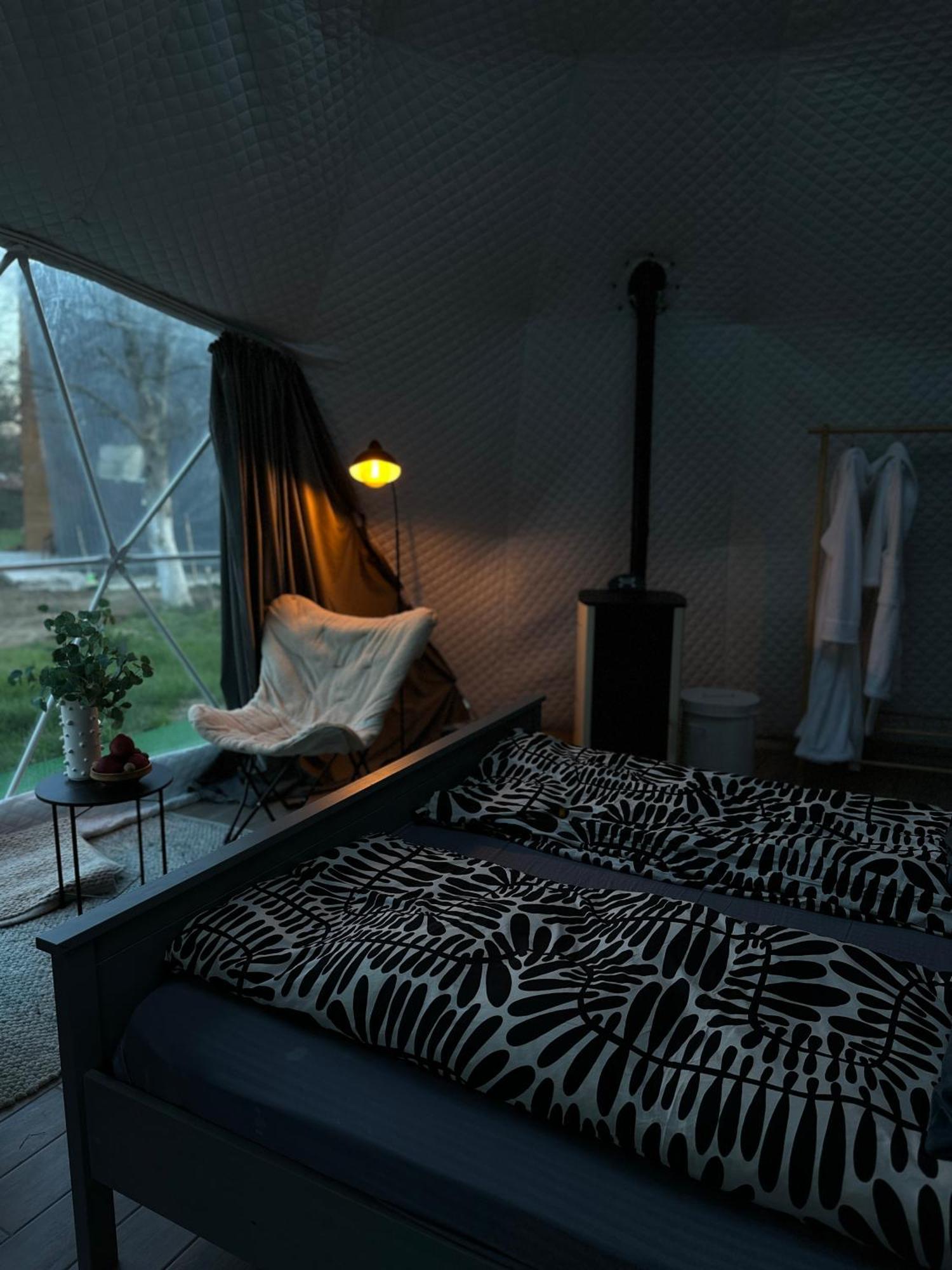 Отель The Frog Glamping Хорезу Экстерьер фото