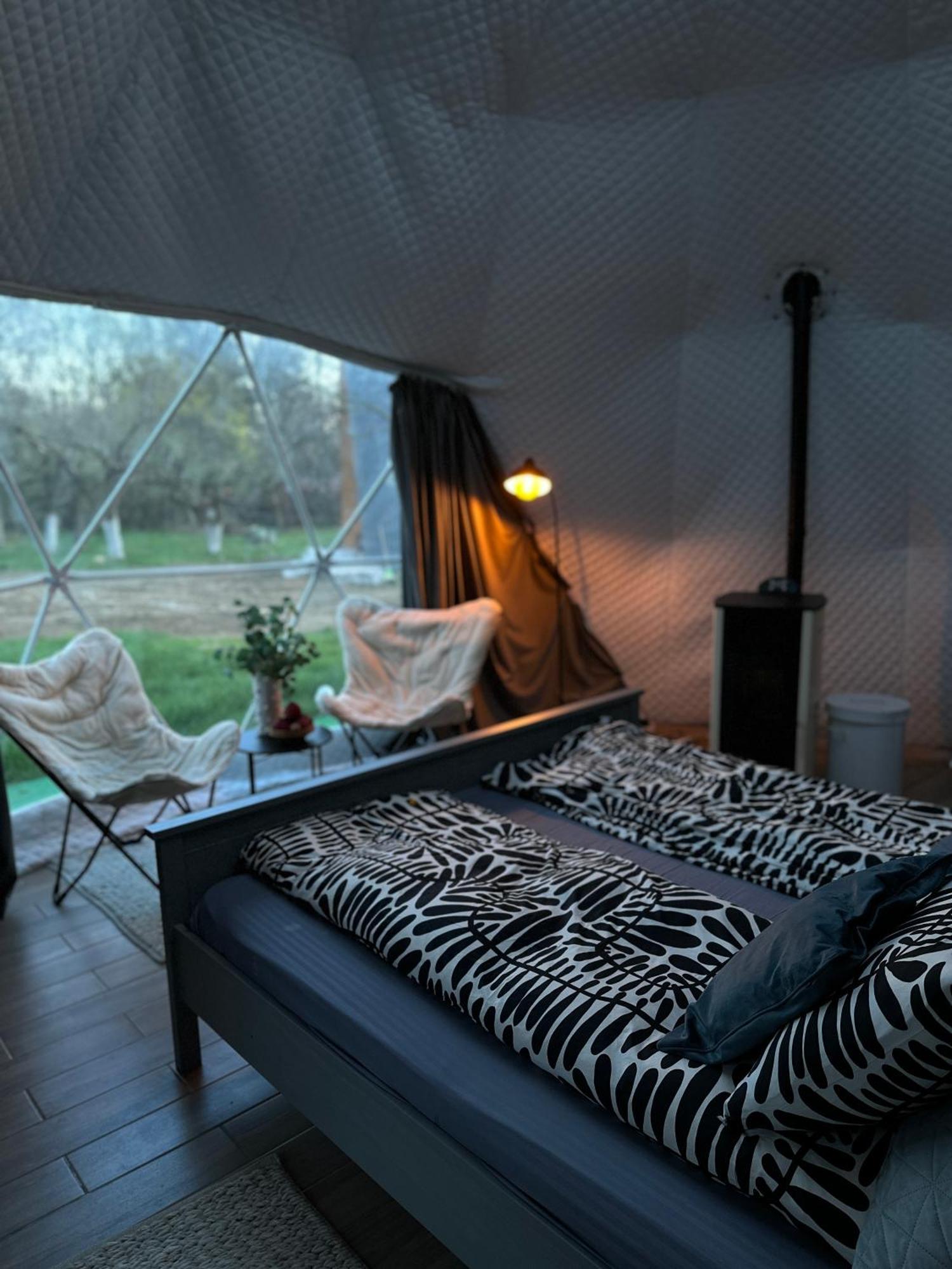 Отель The Frog Glamping Хорезу Экстерьер фото